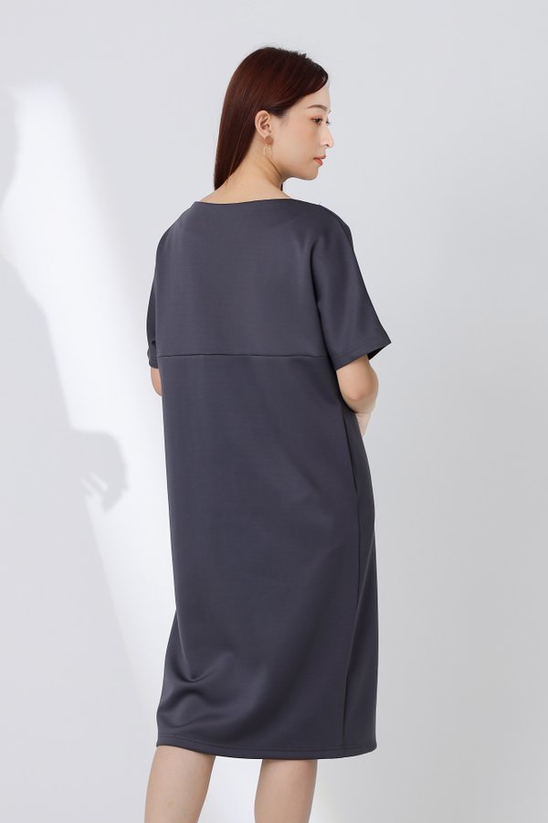 Sarrah Scuba Drape Short Sleeve Dress - Dark Grey