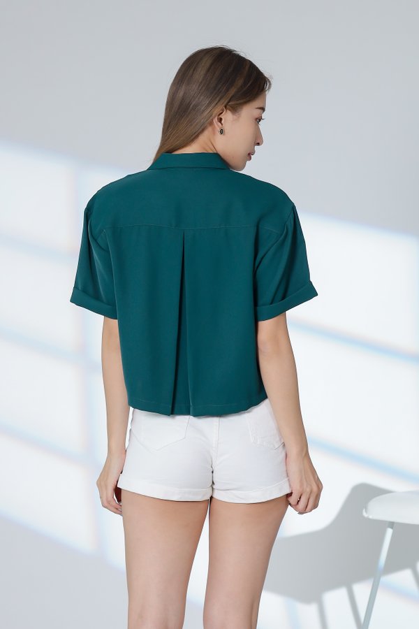 Ennis Notched Collar Top - Emerald