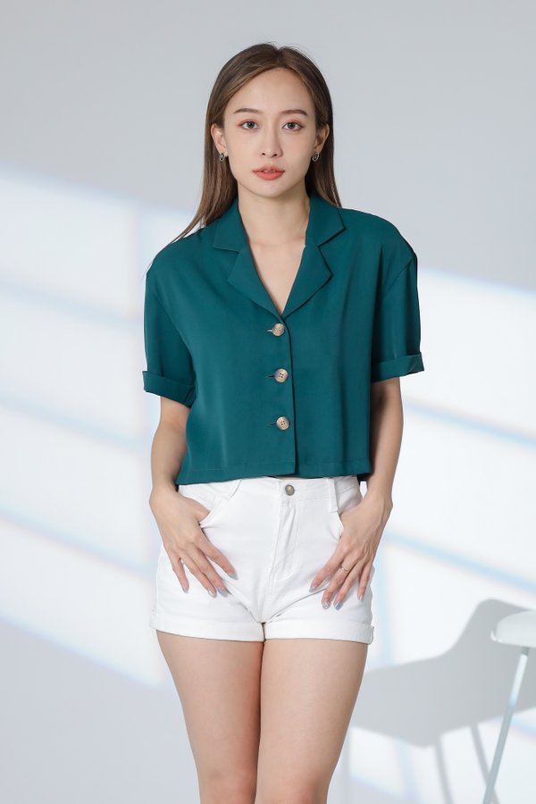 Ennis Notched Collar Top - Emerald