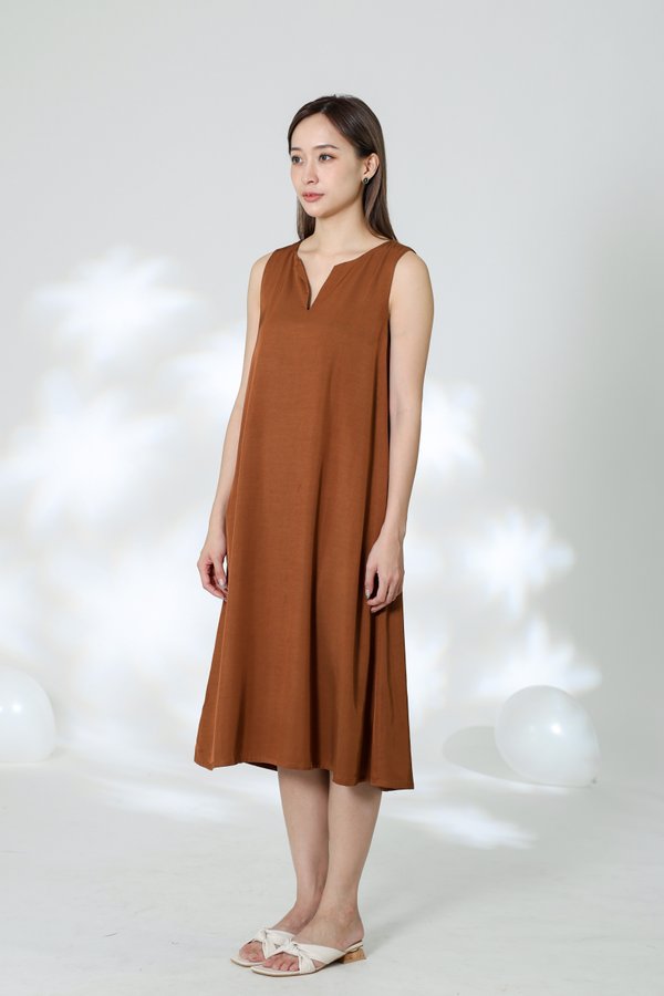 Huda V Cut Midi Dress - Rust