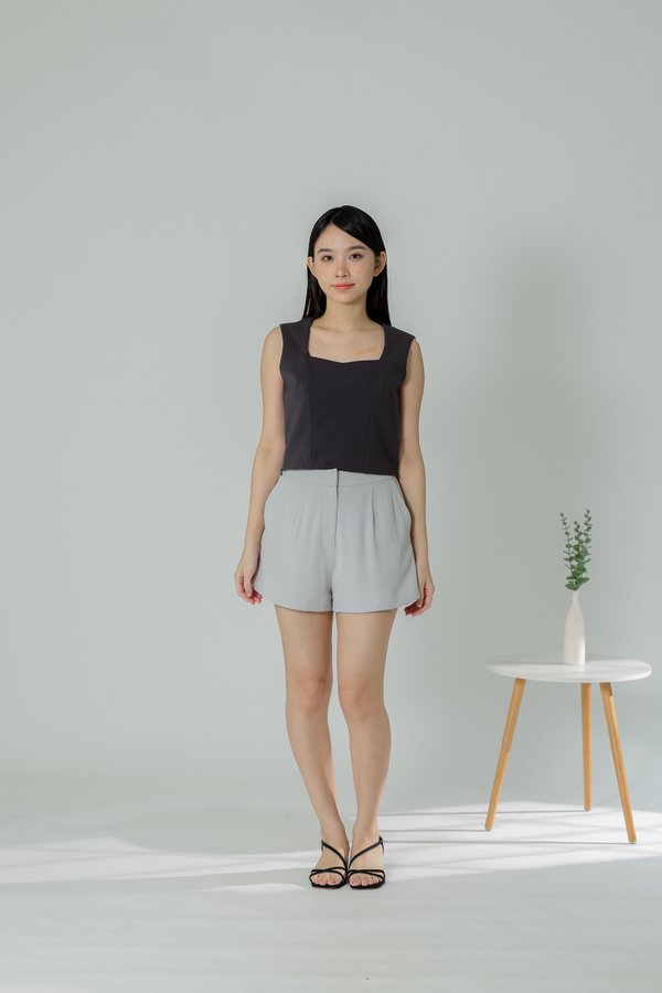 Wynna Classic Shorts - Light Grey