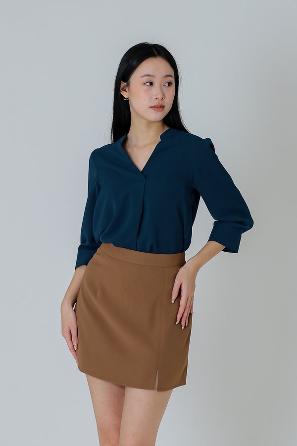 Hestia Collared V Neck Shirt - Teal