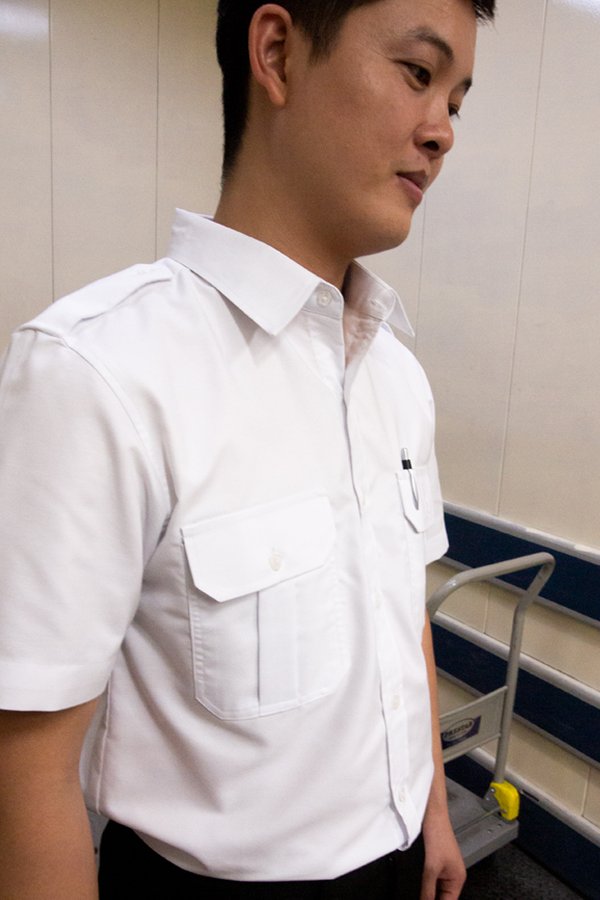 Men's Short Sleeve Shirt with Epaulettes & Patch Pockets (OHA-2011)
