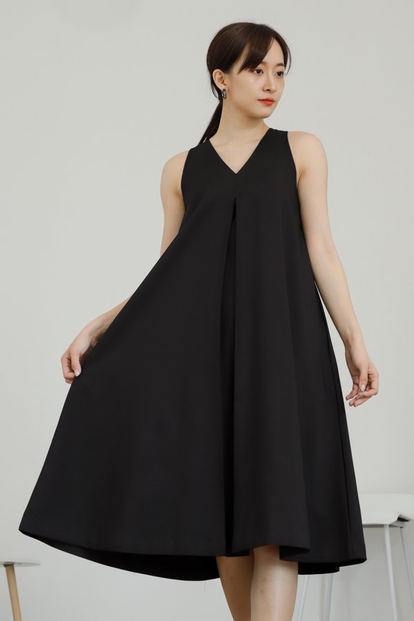 Ophelia Flared Midi Dress - Black